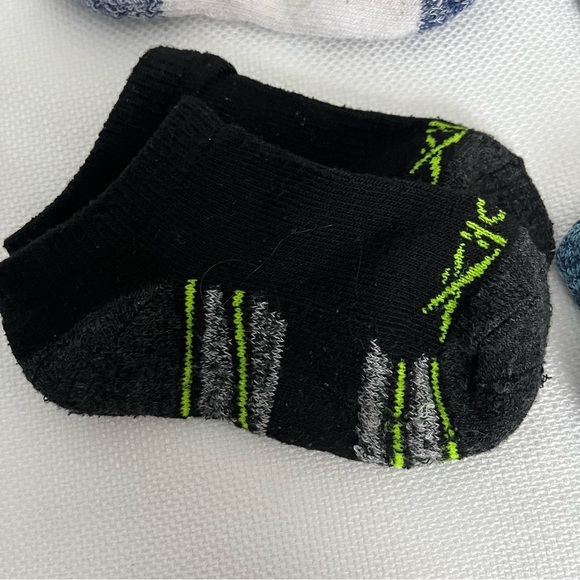 Reebok Toddler None Show socks 6 pairs size 2T -4T - Picture 2 of 7